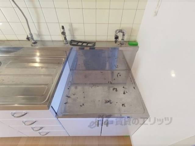 キッチン　コンロ置き場