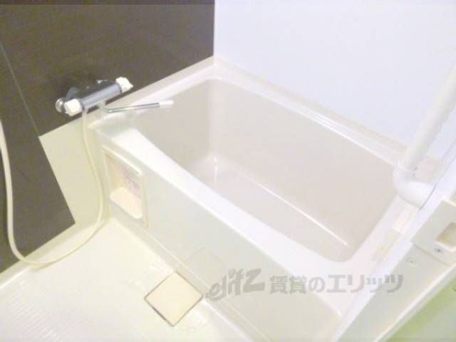 風呂　明るいお風呂です