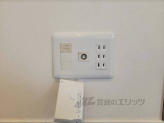 インターネット端子