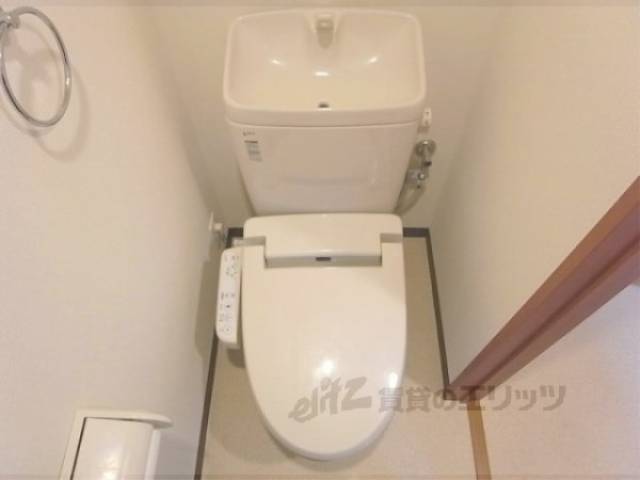 トイレ　洗浄機能付き