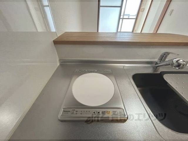 キッチン　コンロ