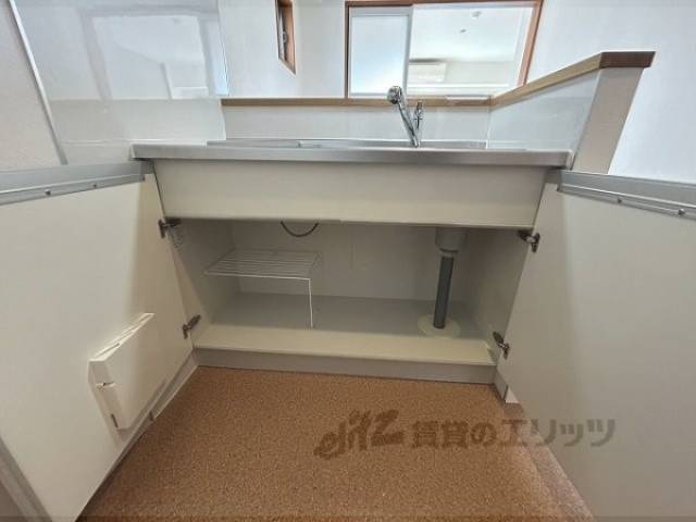 キッチン　下部収納