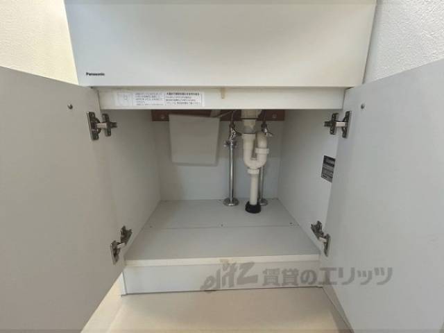 洗面所　下部収納