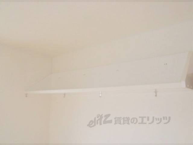 収納　棚が付いてます。