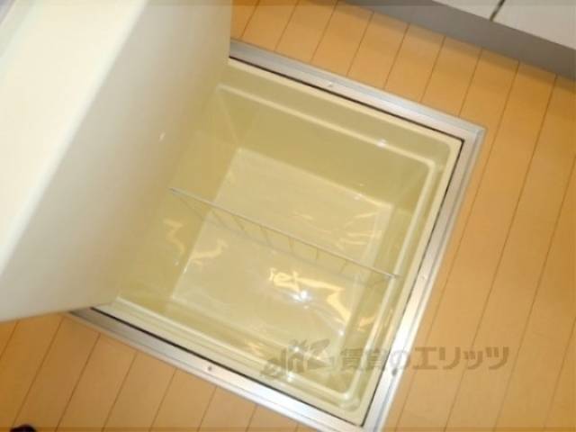 キッチン床下収納