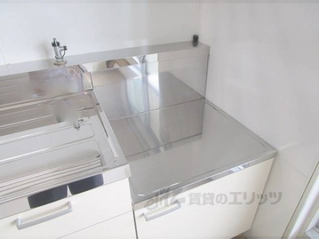 キッチン コンロ置き場