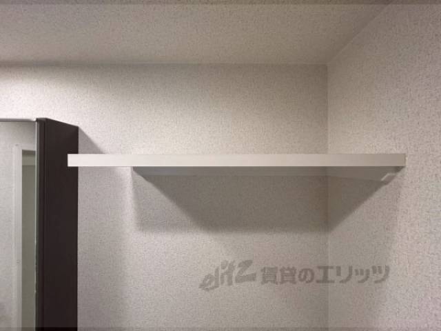 トイレ　上部収納