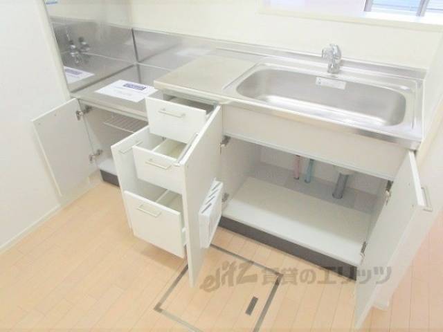 キッチン　キッチン下部収納