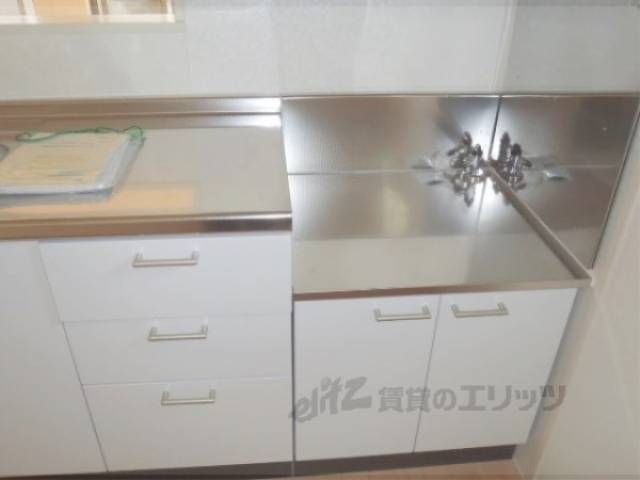 キッチン　コンロ置き場