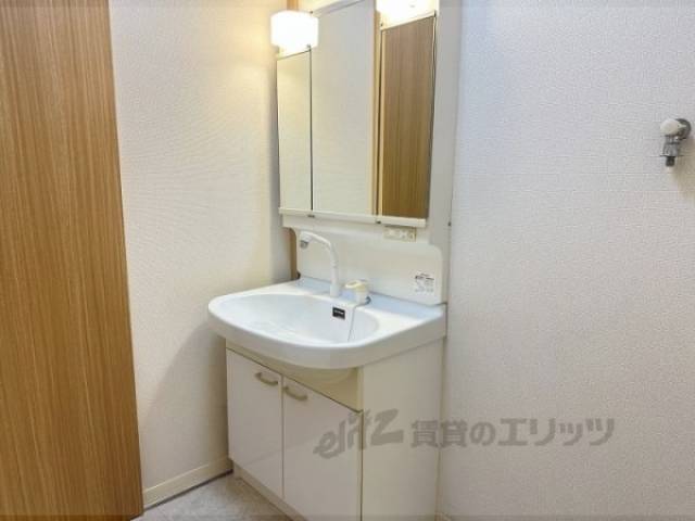 洗面所　独立洗面台