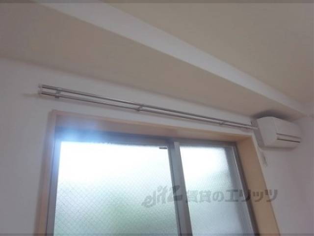 カーテンレール