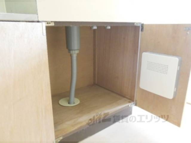 冷蔵庫置場　下部収納