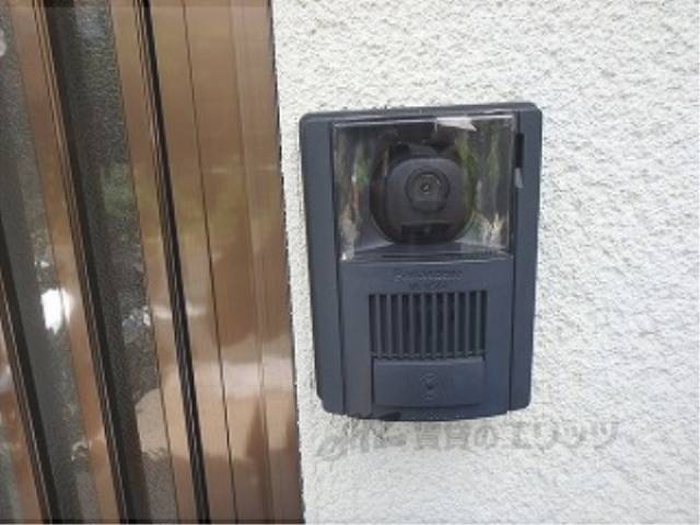 玄関　インターホン