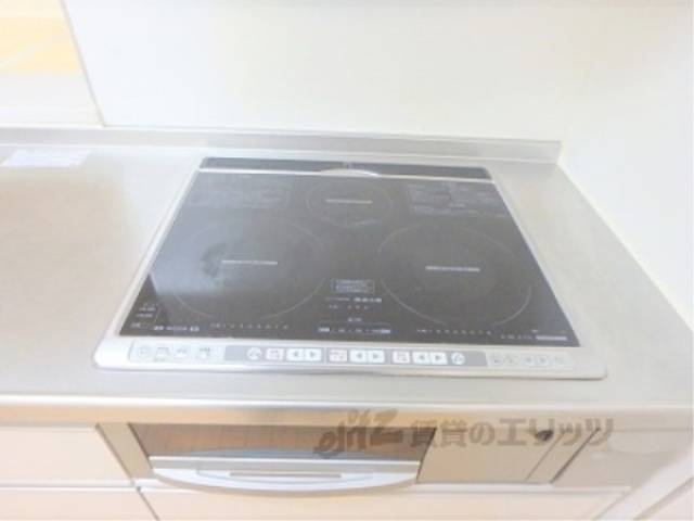 キッチン　コンロ