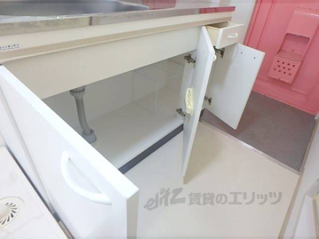 キッチン　下部収納