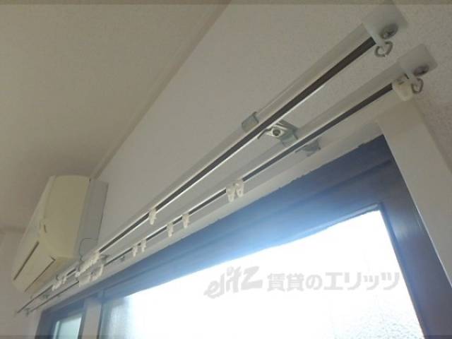 カーテンレール