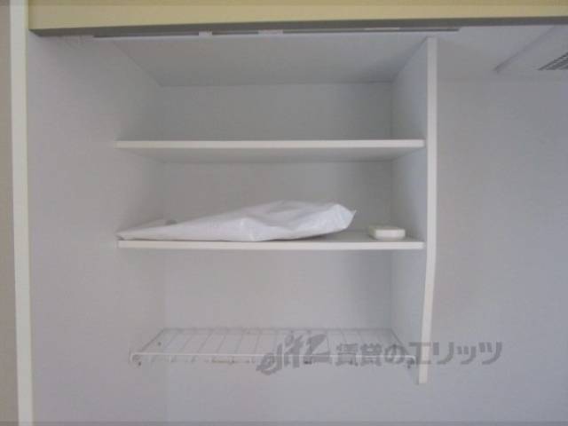 キッチン　キッチン上部棚