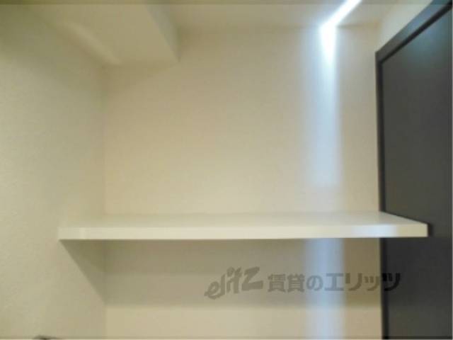 トイレ　上部棚