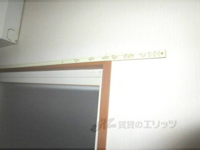 カーテンレール
