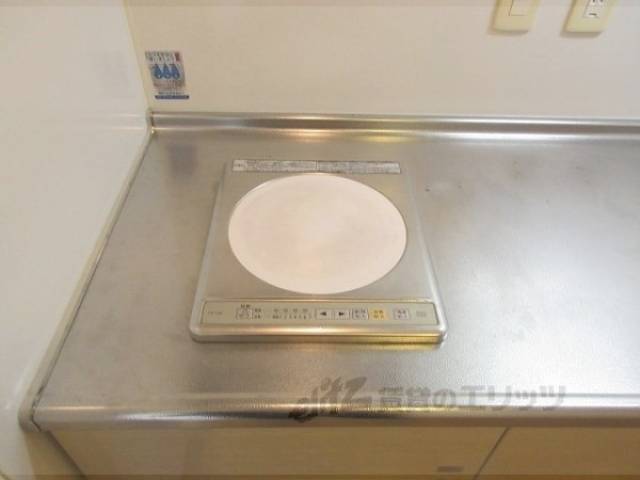 キッチン　コンロ