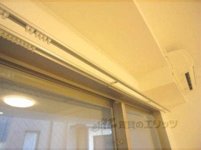 カーテンレール