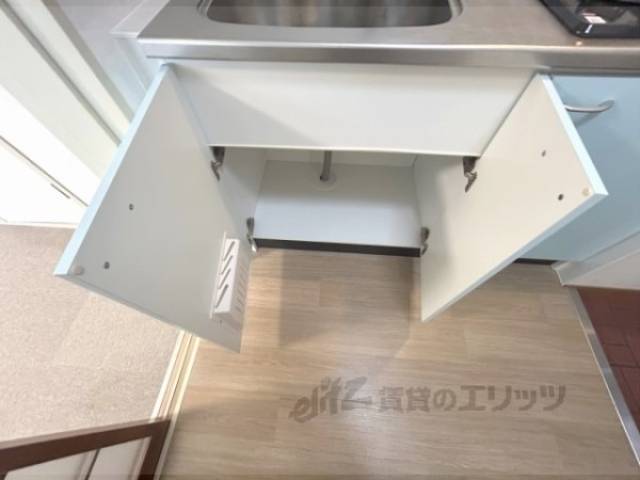 キッチン　下部収納