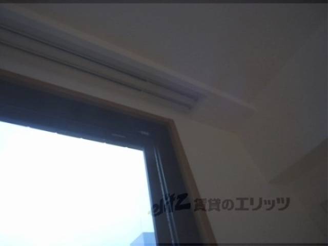 カーテンレール