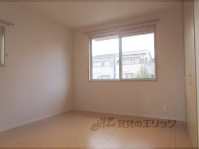 洋室　洋室6.4帖