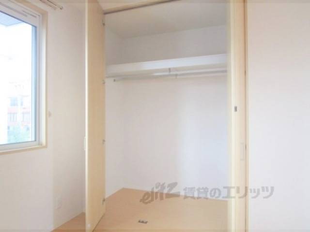 収納　洋室6.4帖収納