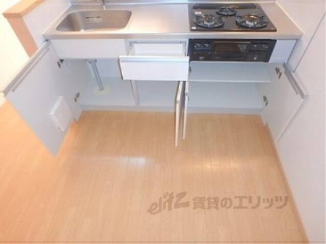 キッチン　キッチン下の収納