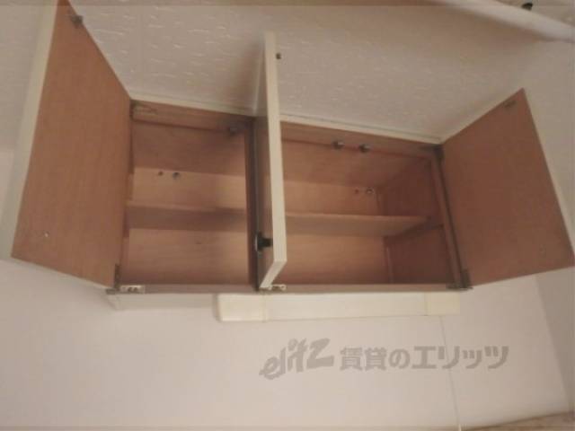 キッチン　キッチン上部収納