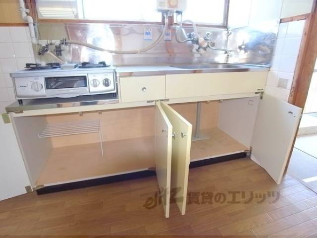 キッチン　キッチン下部収納