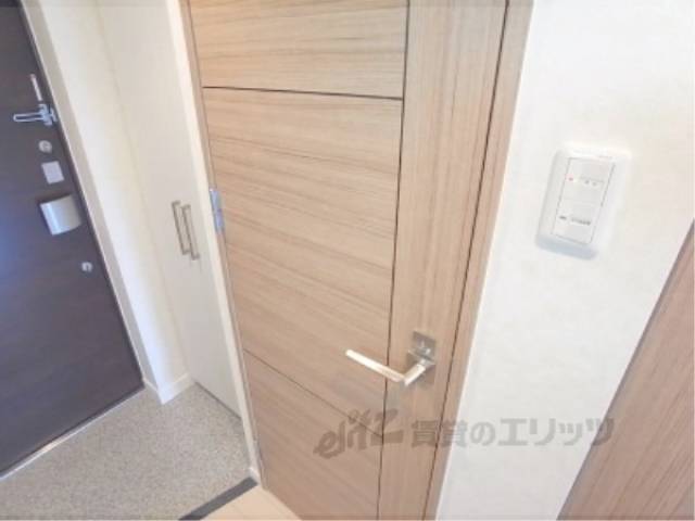 洗濯機置場　ドア