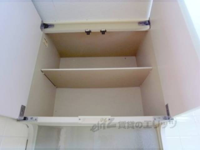 キッチン　上部収納