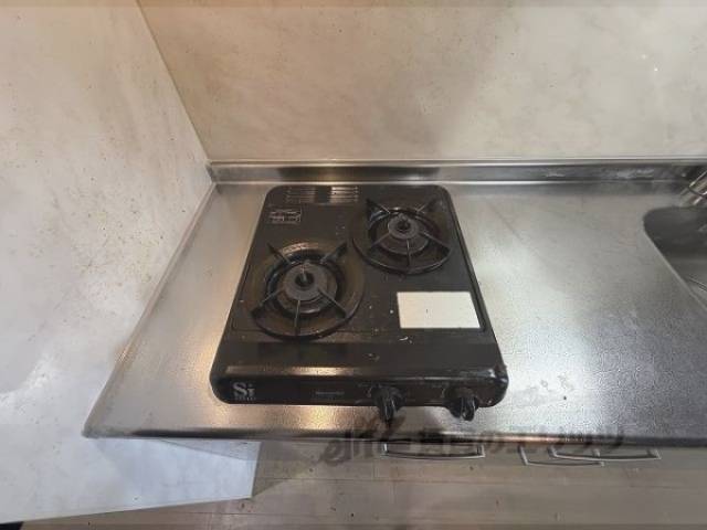 キッチン　ガス2口コンロ