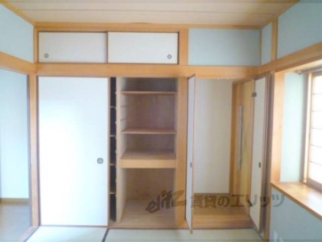 収納　東側