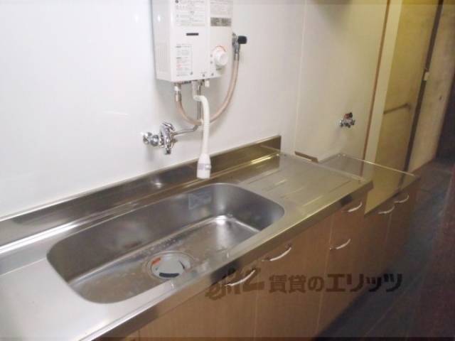 キッチン　キッチンも綺麗になっています