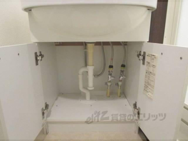 洗面所　下部収納