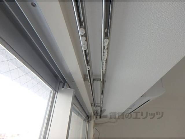 カーテンレール