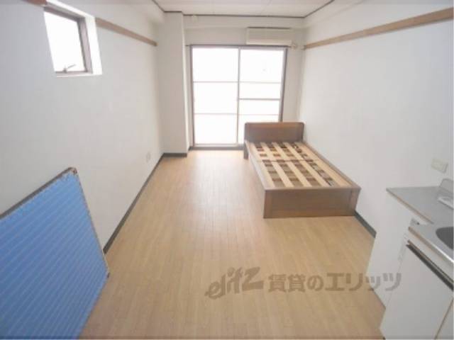 洋室　ベッドも広々しています。