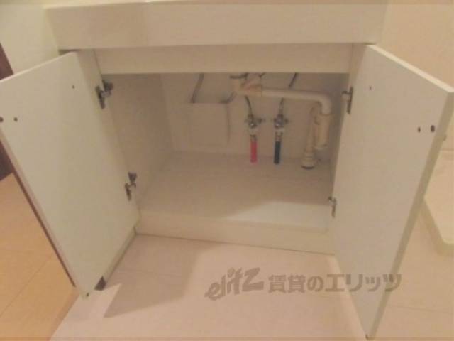 洗面所　独立洗面台
