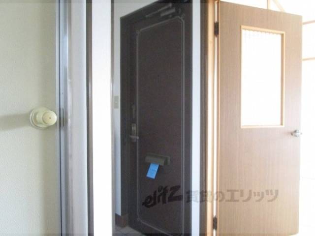 玄関　床下収納