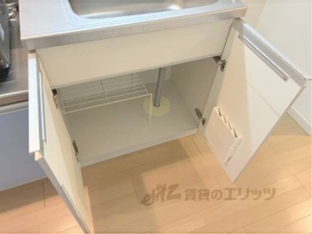 キッチン　下部収納