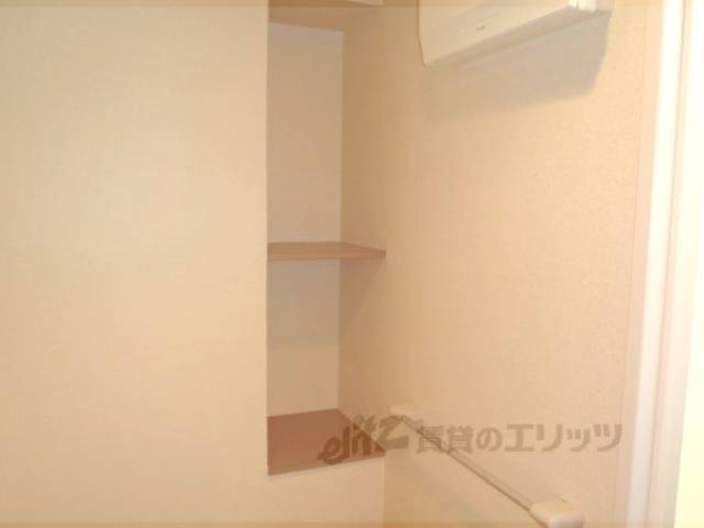 トイレ　トイレの収納です