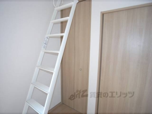 収納　洋室の収納