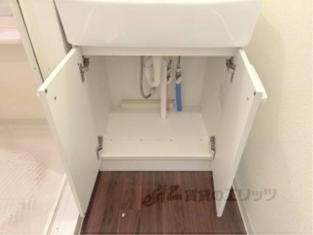 洗面所　下部収納