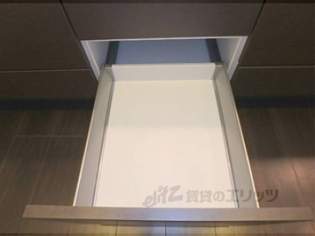 キッチン　収納