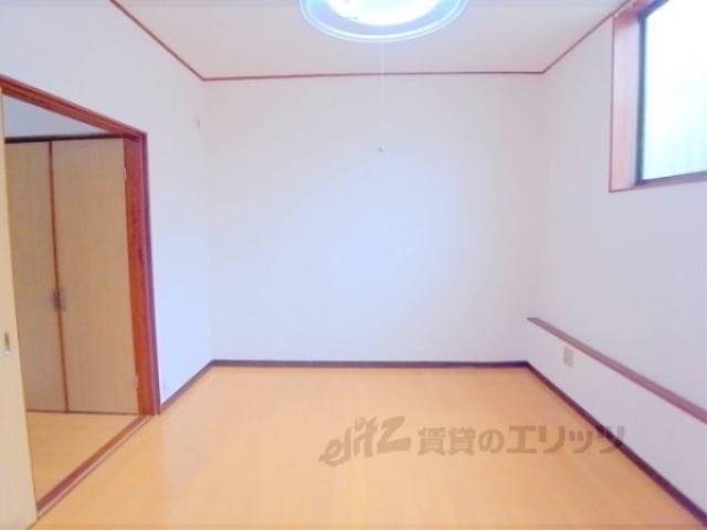 居室　家具の配置もしやすいです。