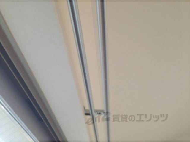 カーテンレール