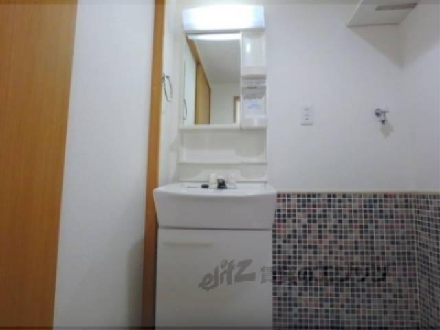 洗面所　独立洗面台